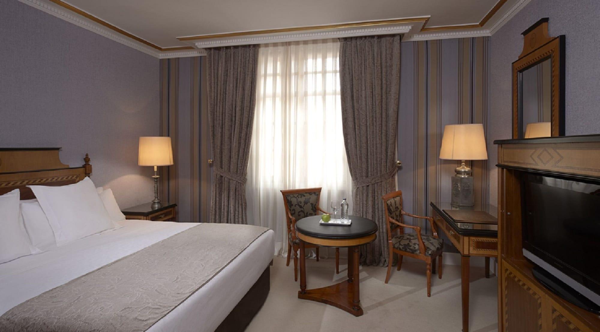Eurostars Hotel De La Reconquista Oviedo Esterno foto A room at the hotel