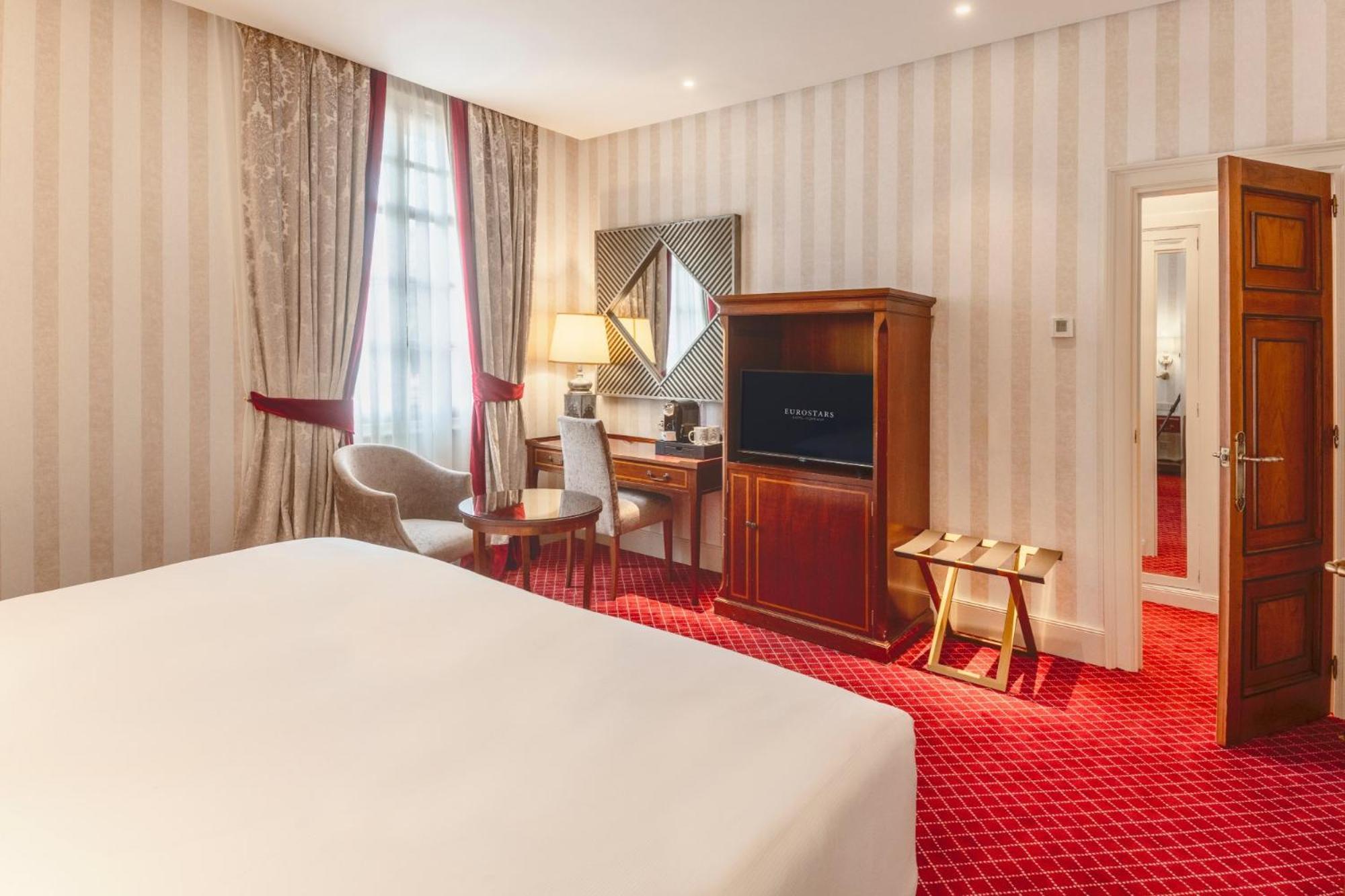 Eurostars Hotel De La Reconquista Oviedo Esterno foto A room at the hotel