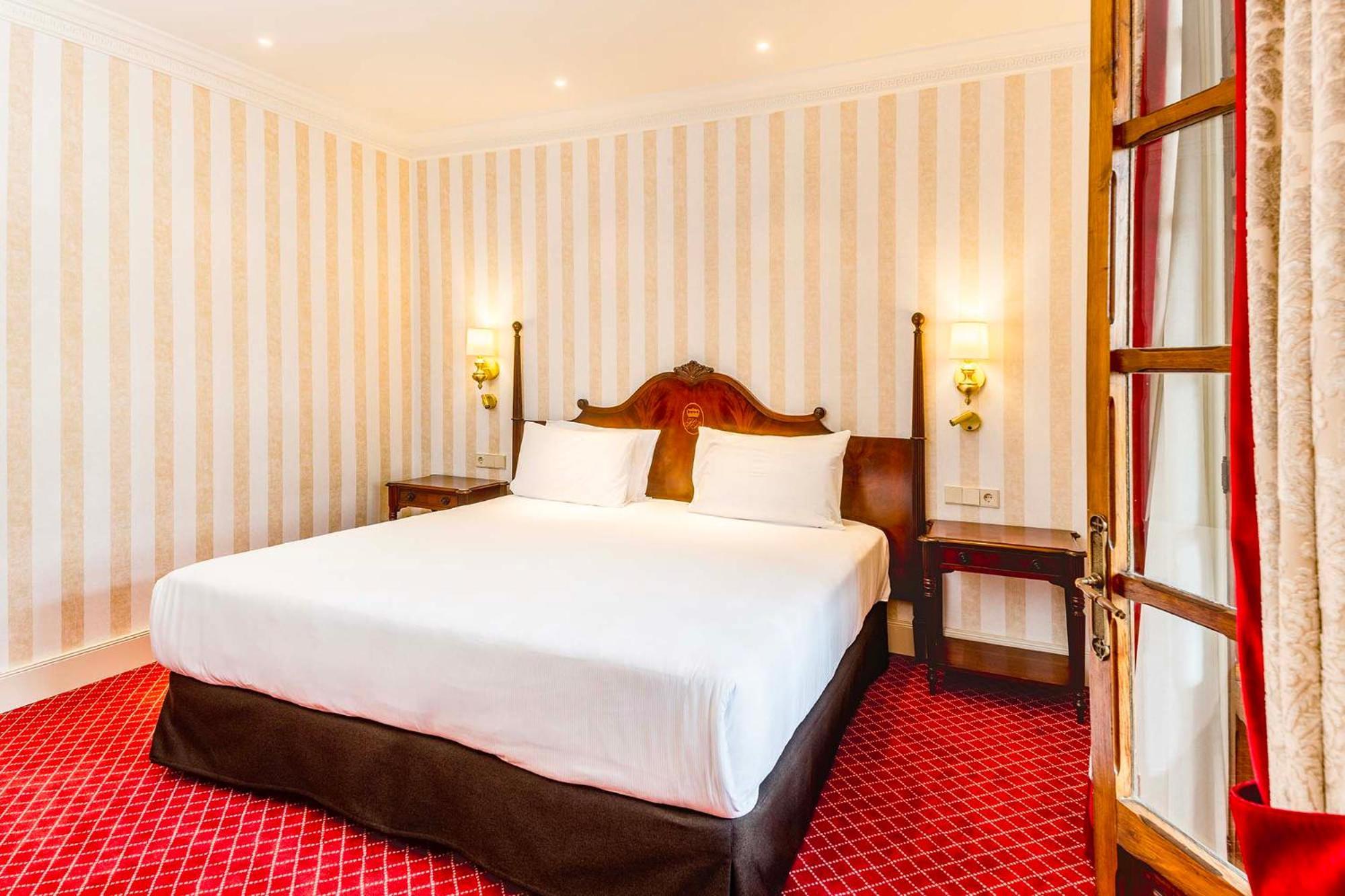 Eurostars Hotel De La Reconquista Oviedo Esterno foto A bedroom at the hotel