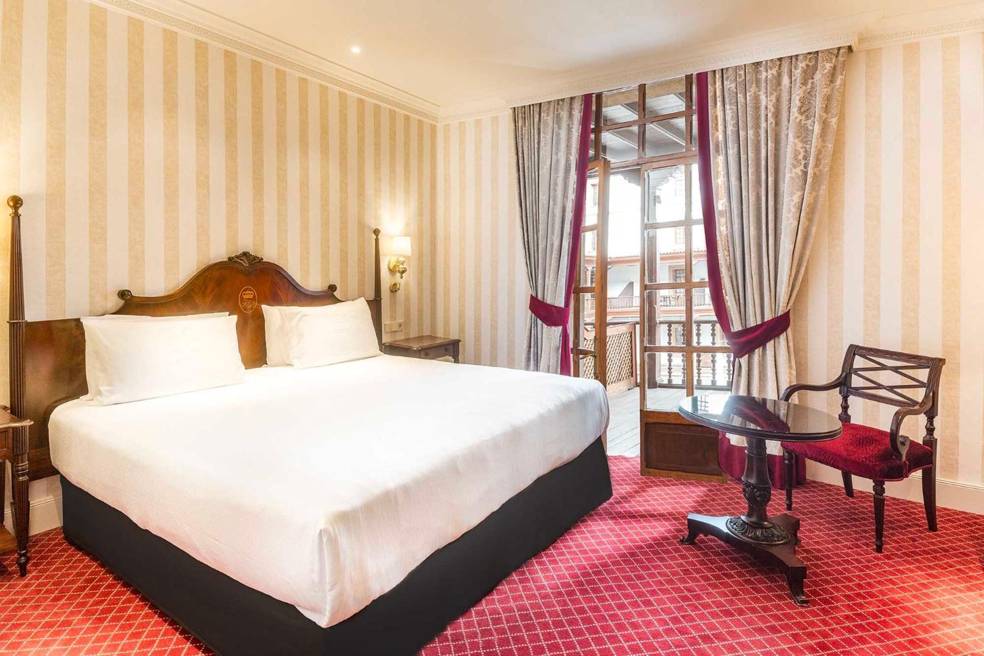 Eurostars Hotel De La Reconquista Oviedo Esterno foto A room at the hotel