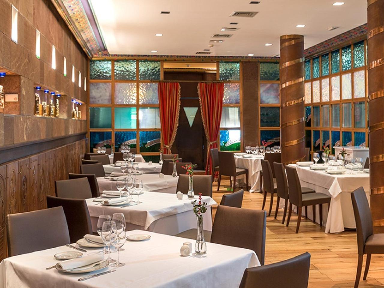 Eurostars Hotel De La Reconquista Oviedo Esterno foto Restaurant interior